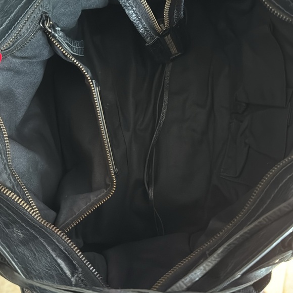 Balenciaga Lambskin City Bag - Picture 6 of 14